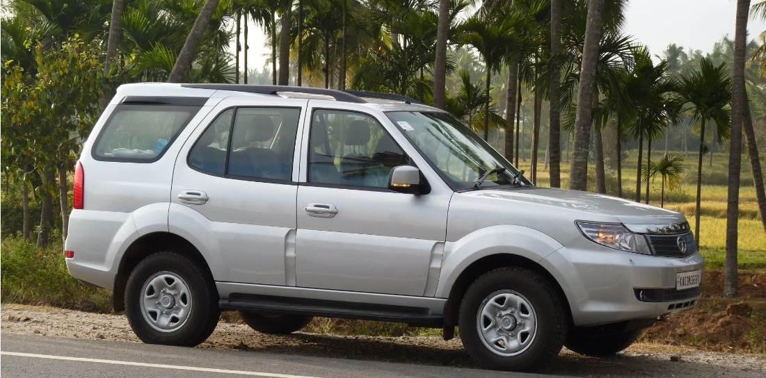 TATA Safari Strome EX Car
