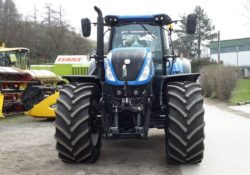 New Holland T7 Heavy Duty Tractor overview