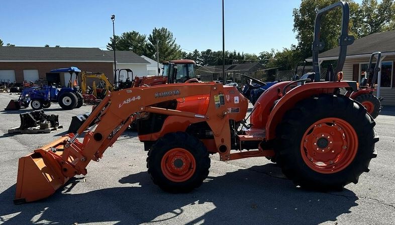 Kubota MX4700 Specs, Price, Weight, Attachments, Info